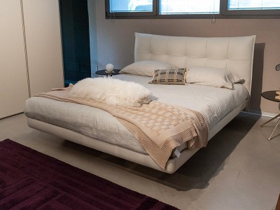Aurora Tre Bed - 240