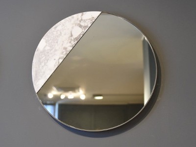 Tareg Mirror
